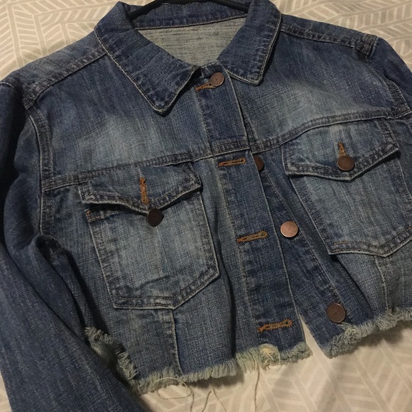 Crop denim jacket - Picture 2 of 3